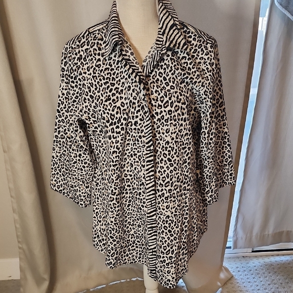 Chico's Black and White Leopard Print Button Down Shirt Size 2 - Picture 1 of 2